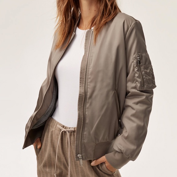 Aritzia Jackets & Blazers - Aritzia Bomber Jacket